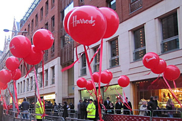 Razprodaje London Harrods